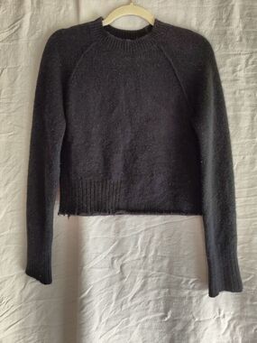 Black Women's Cropped Sweater - Crewneck Pullover